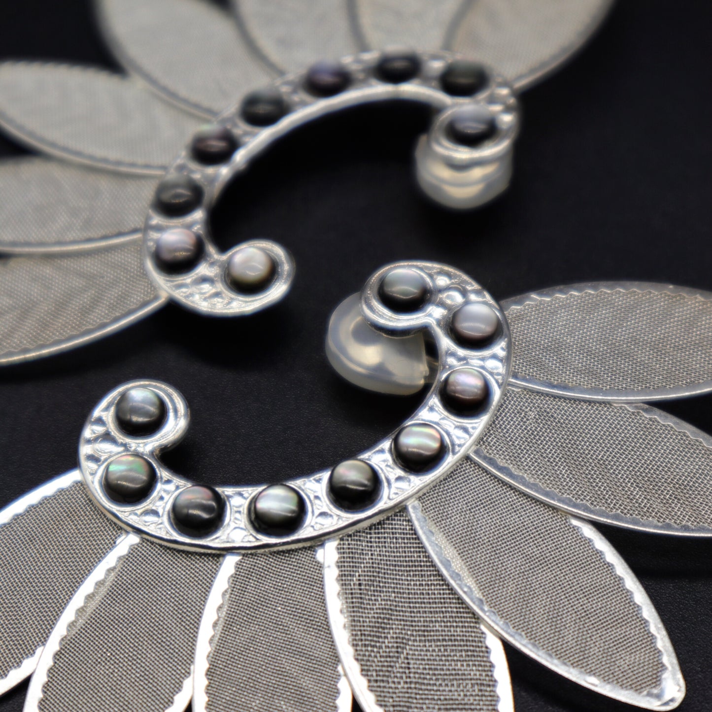 【Nara】Lotus Statement Clip-on Earrings
