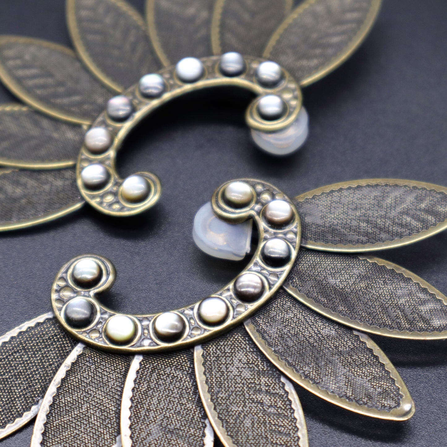 【Nara】Lotus Statement Clip-on Earrings