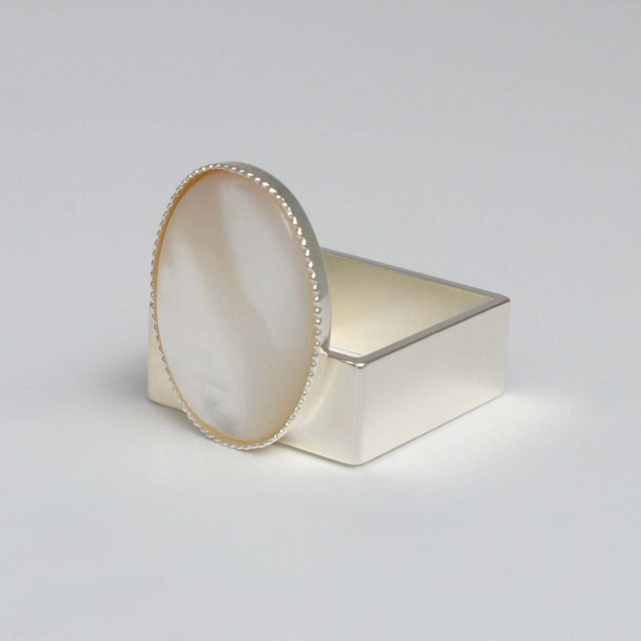 【SquareRing】Nacre Blanche L
