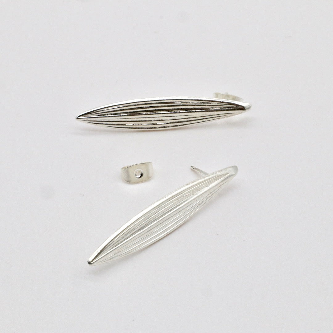 【Pallade et il Centauro】Boucles d'oreilles Percées Feuille S