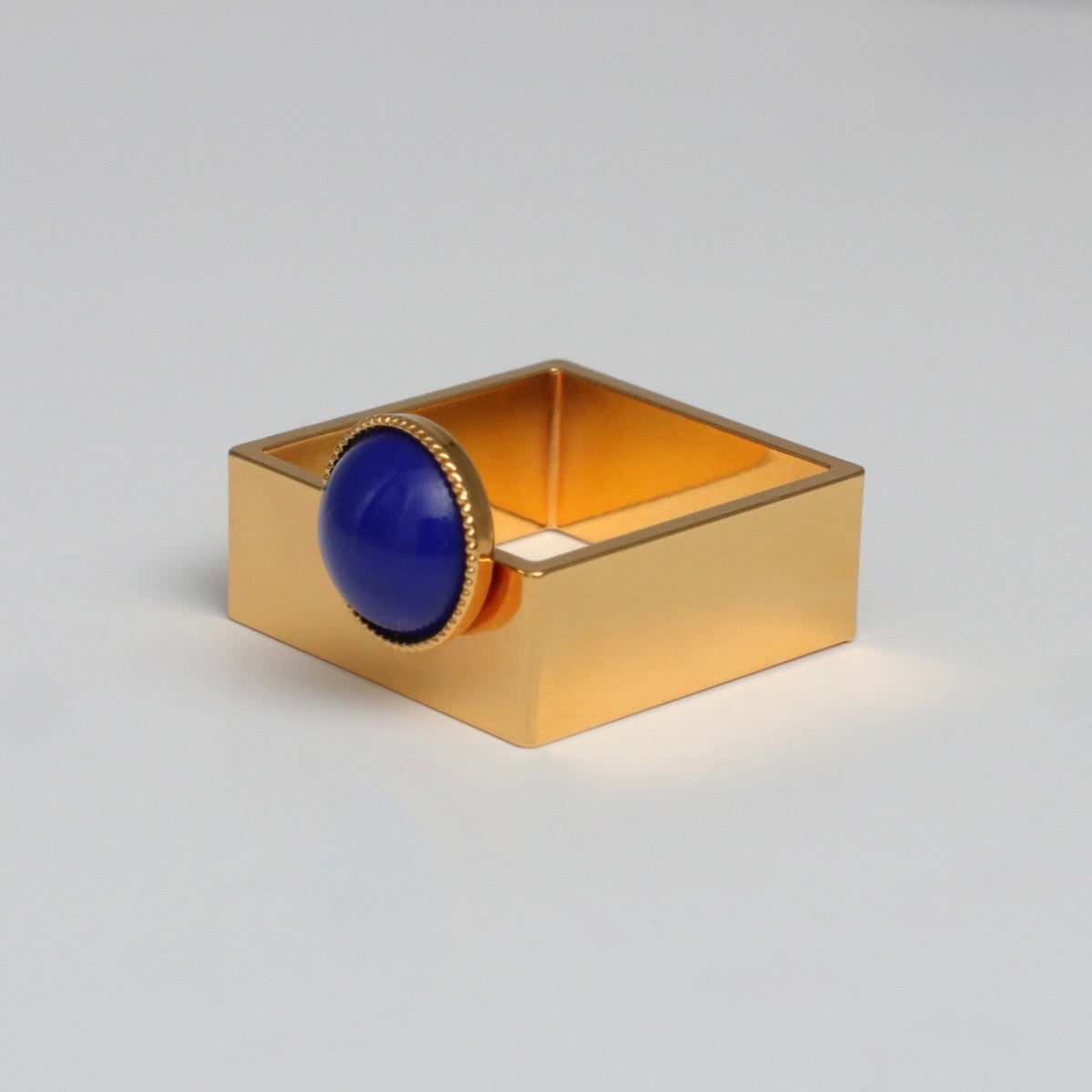 [SquareRing] Vintage Navy Blue L