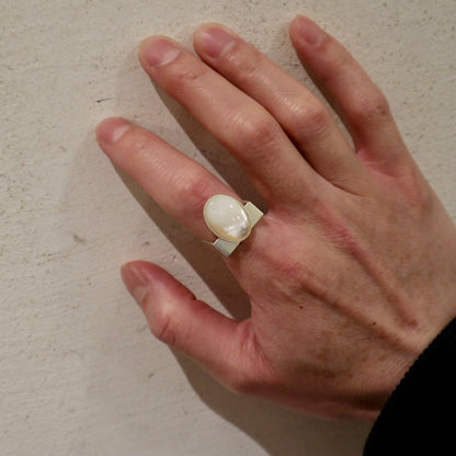 【SquareRing】スクエアリング ホワイト マザー オブ パール L