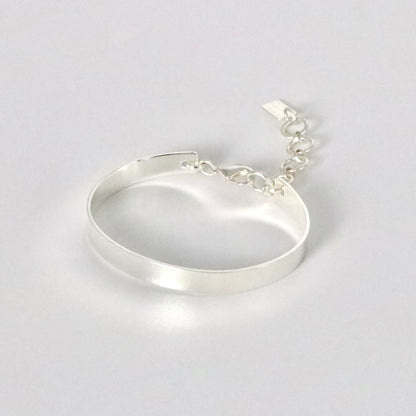 【The Bracelet】ザ・ブレスレット