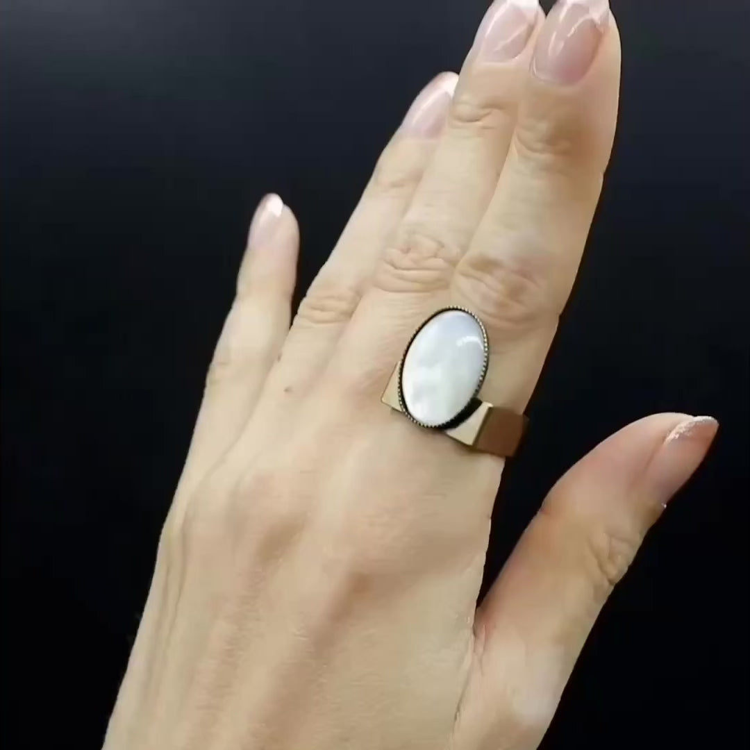 な*み様 ホワイトベリル スクエアカット リング SquareRing】スクエアリング ホワイト マザー オブ パール L